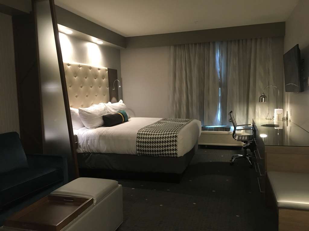 Best Western Premier Hotel At Fisher'S Landing Βανκούβερ Δωμάτιο φωτογραφία