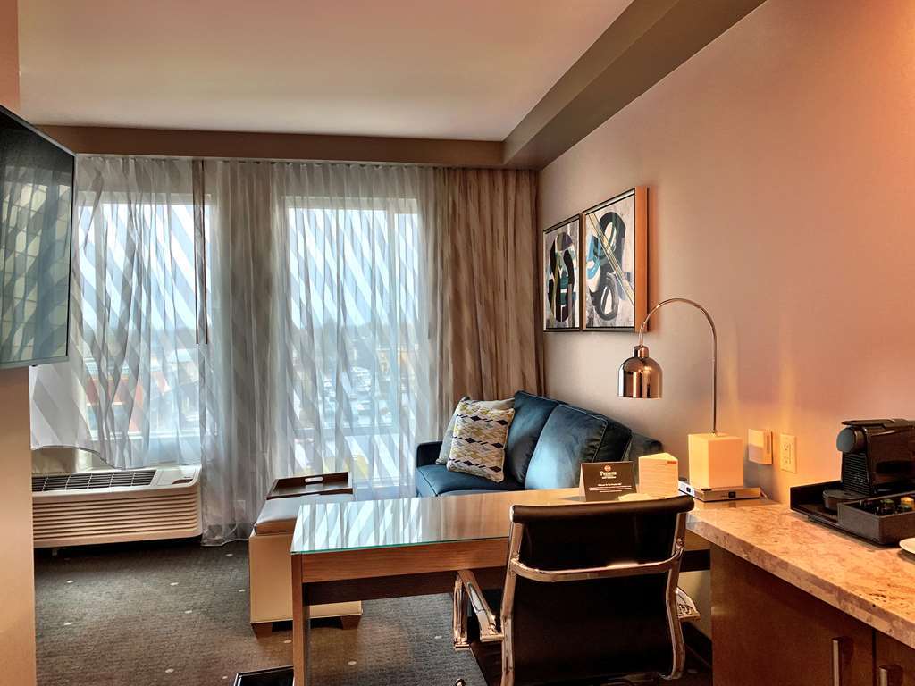 Best Western Premier Hotel At Fisher'S Landing Βανκούβερ Δωμάτιο φωτογραφία